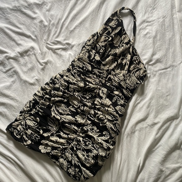 Zara • One-Shoulder Mini Dress - Picture 3 of 4